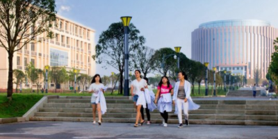 <b>瀘州職業技術學院</b>